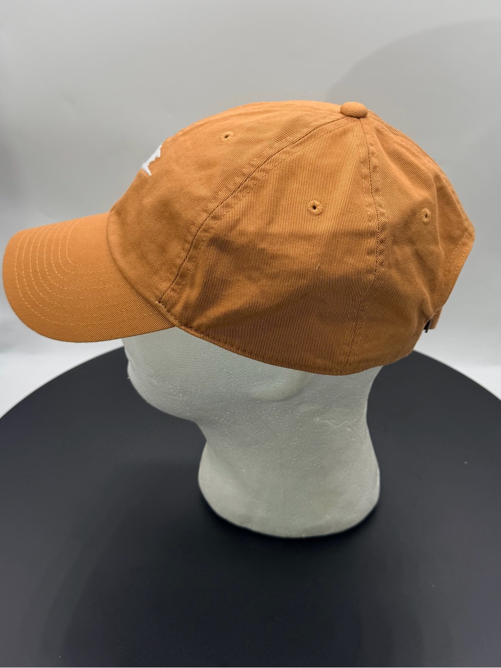 Nike hat - Picture 2 of 4